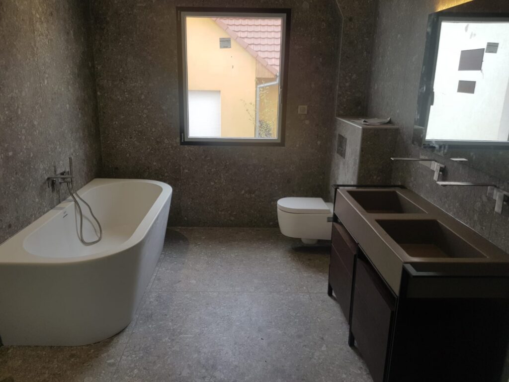 Travaux de plomberie et sanitaire dans une salle de bain à Mulhouse - DK Concept